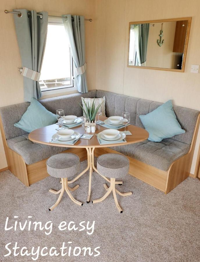 Living Easy Staycations At Tattershall Lakes מראה חיצוני תמונה