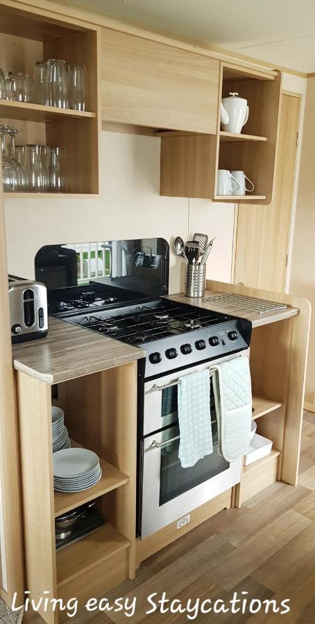 Living Easy Staycations At Tattershall Lakes מראה חיצוני תמונה