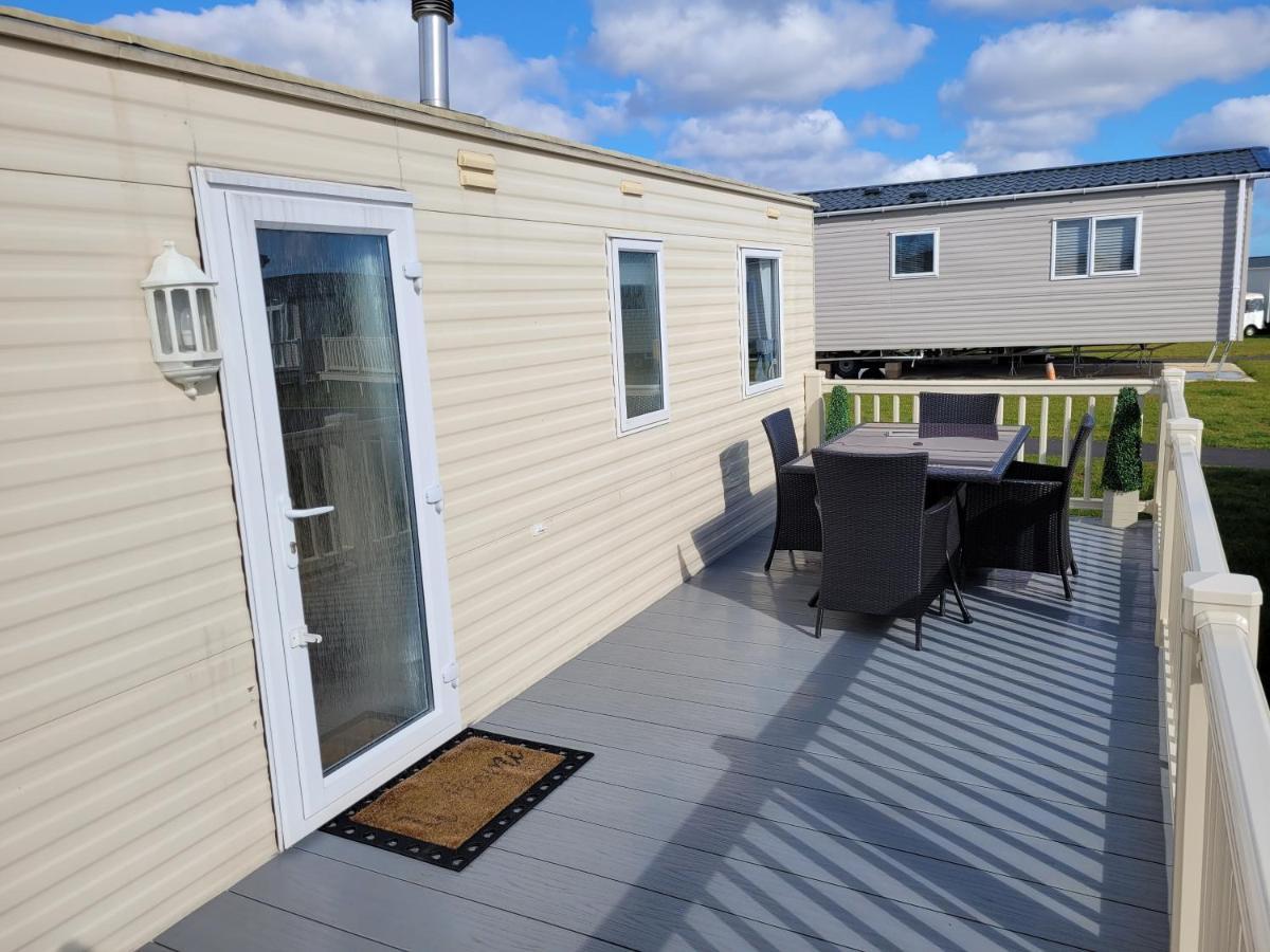Living Easy Staycations At Tattershall Lakes מראה חיצוני תמונה